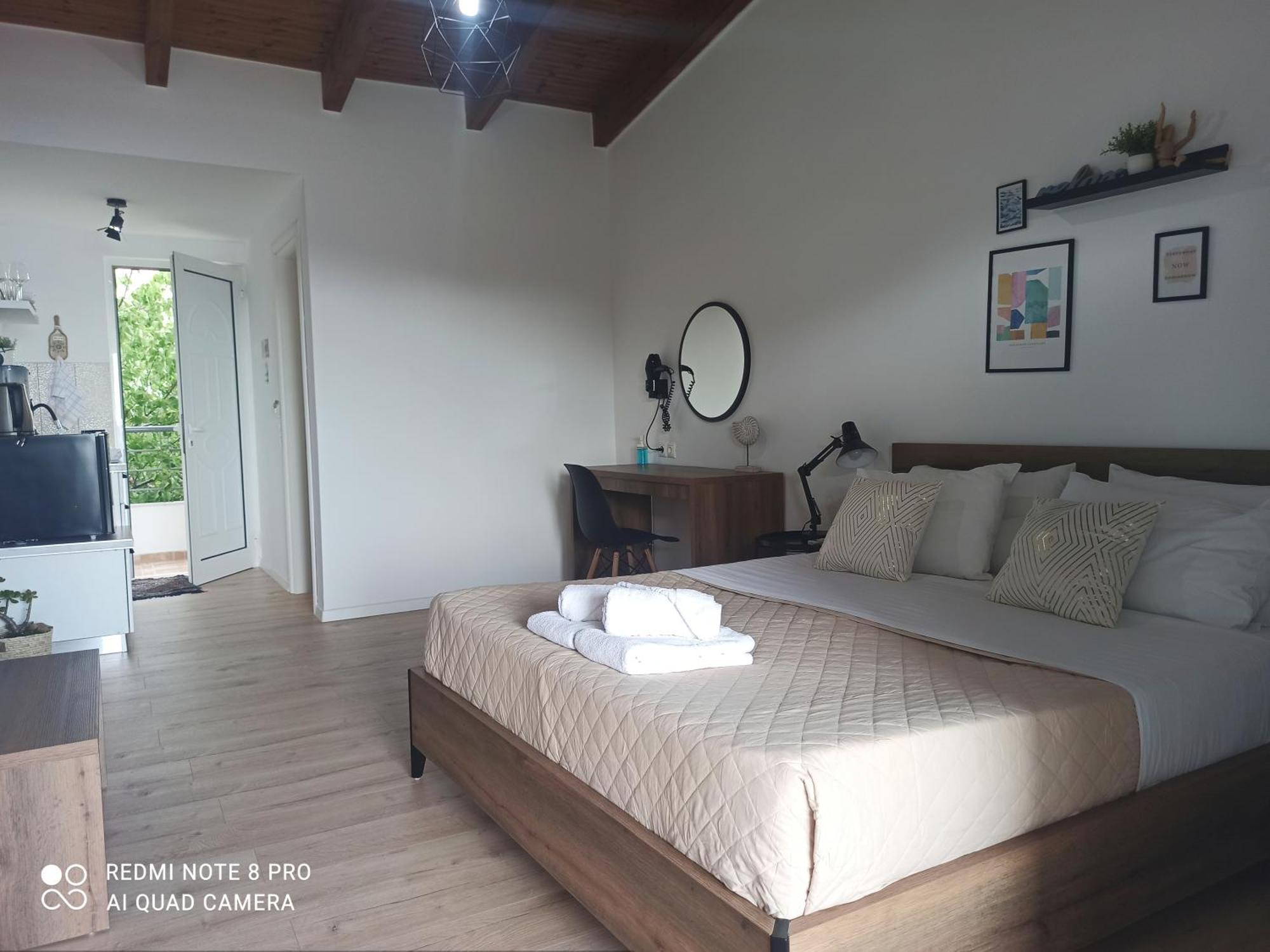 Bourbos Summer Rooms Himare Kamer foto